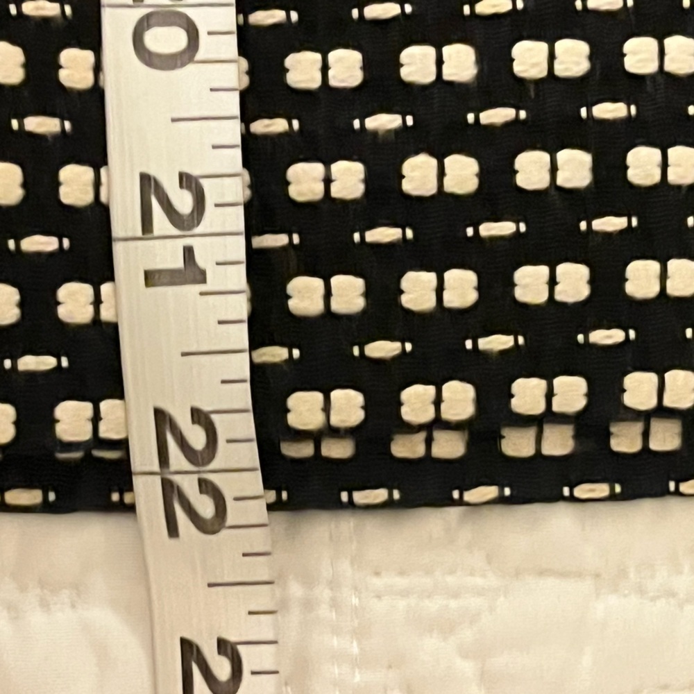 Ann Taylor Elegant Black and White Women's Pencil Skirt, size 4 - Picture 5 of 8